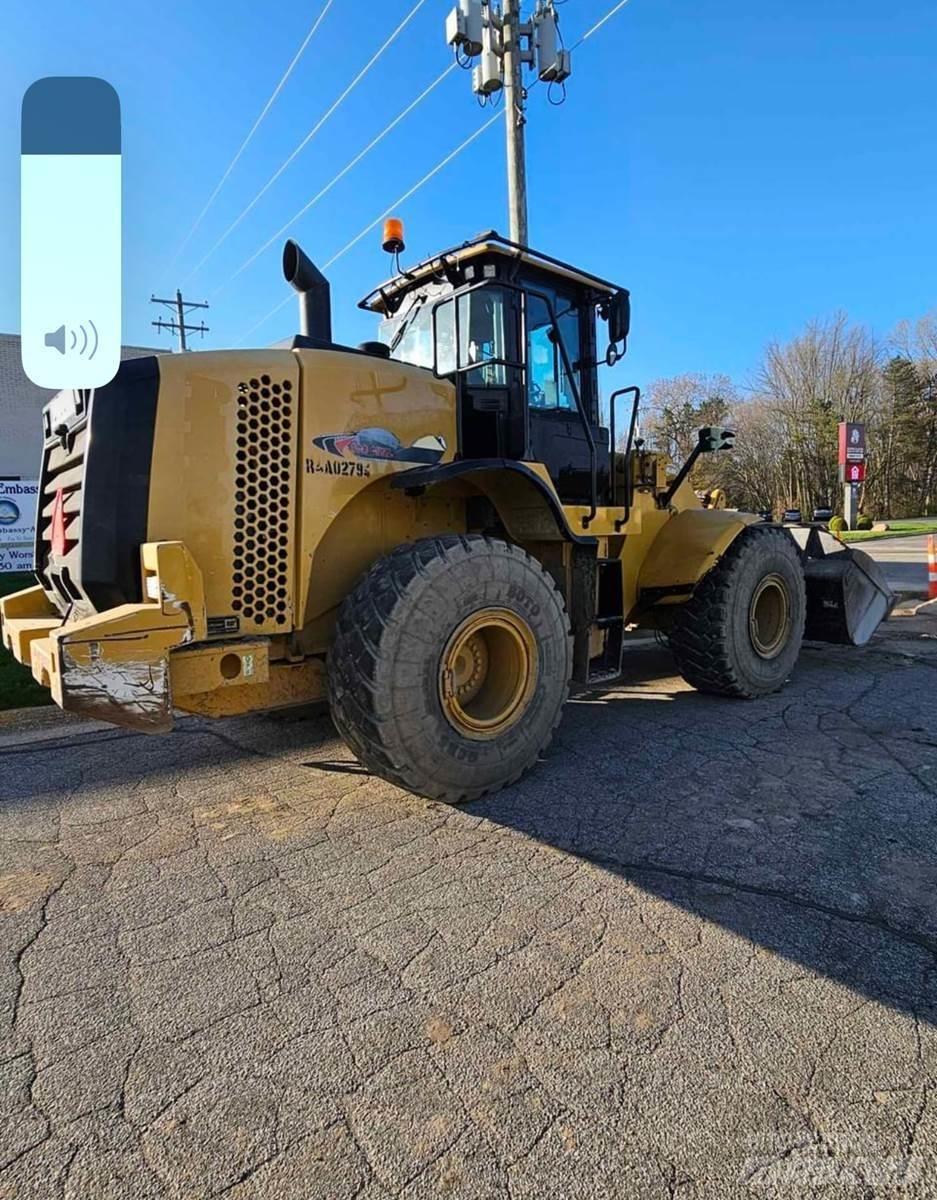 CAT 950K Pale gommate