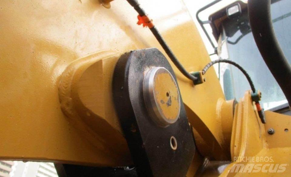 CAT 950K Pale gommate