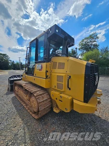 CAT 953 Pale cingolate