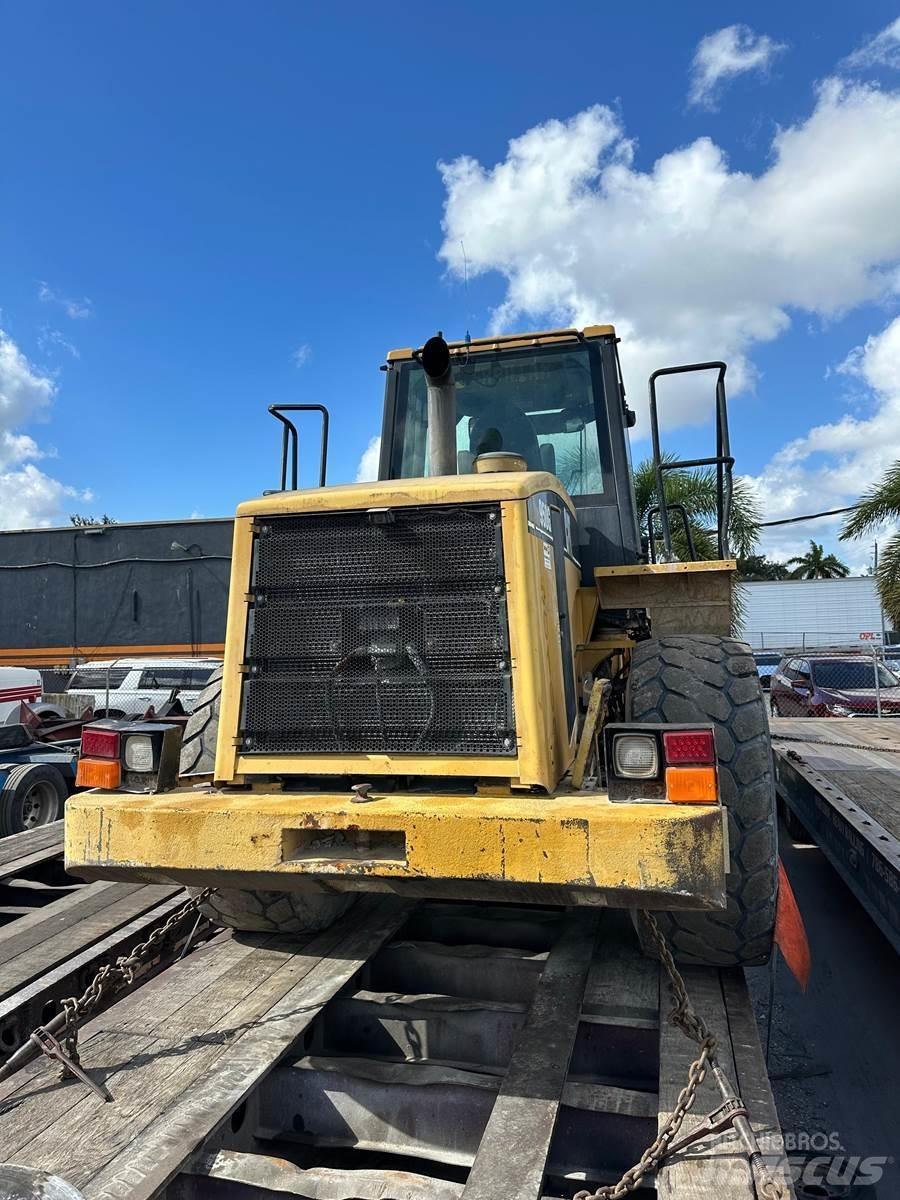 CAT 966G Pale gommate