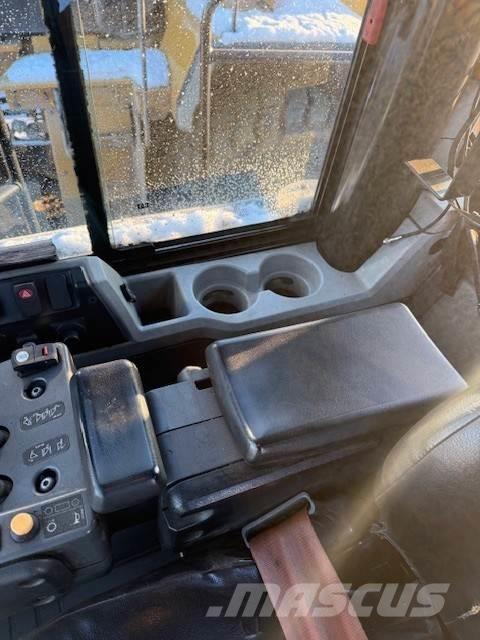 CAT 980M Pale gommate