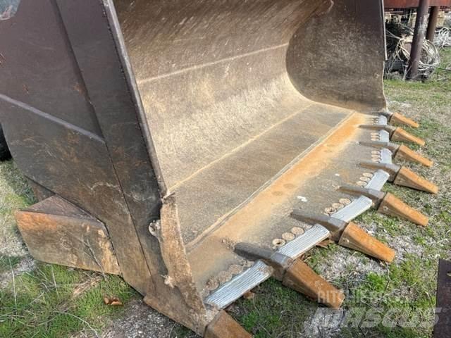 CAT 988B Pale gommate