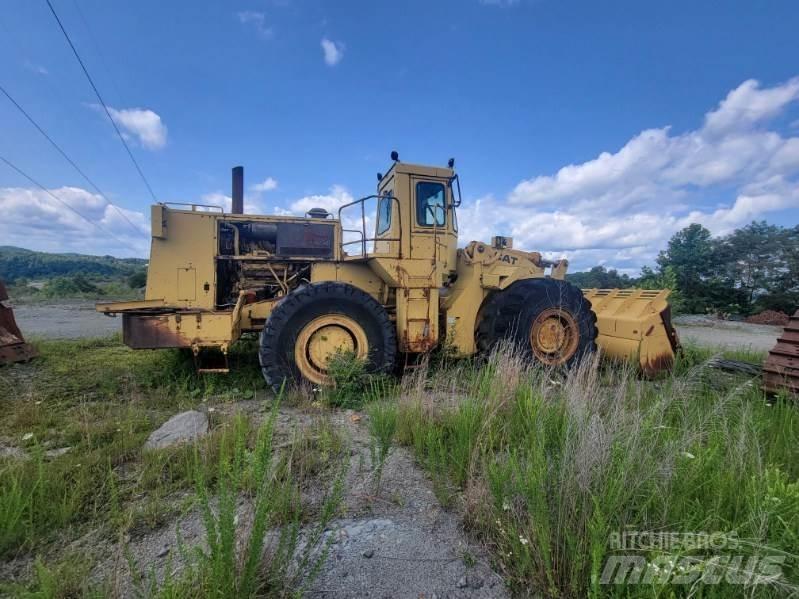CAT 988B Pale gommate