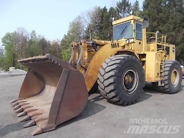 CAT 988B Pale gommate