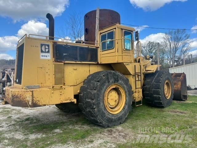 CAT 988B Pale gommate
