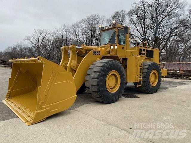 CAT 988B Pale gommate