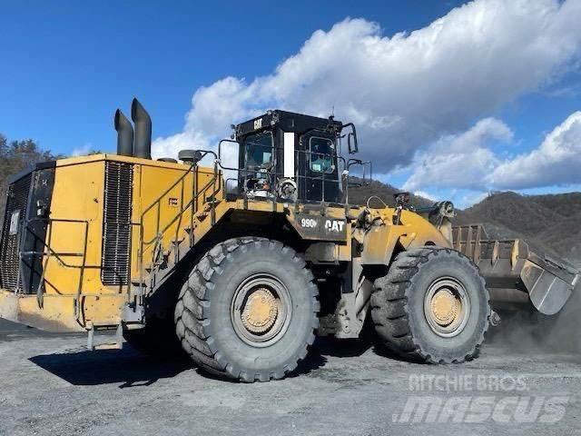 CAT 990K Pale gommate