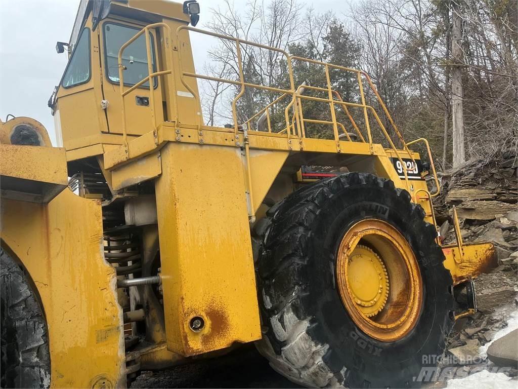 CAT 992D Pale gommate