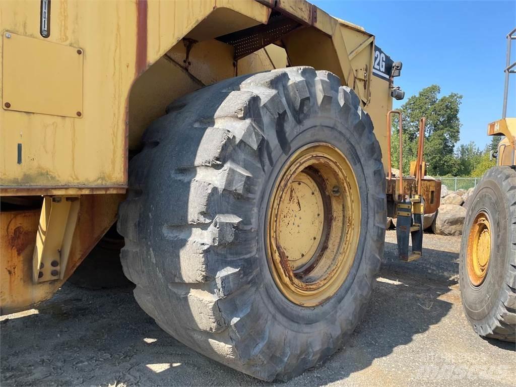 CAT 992G Pale gommate