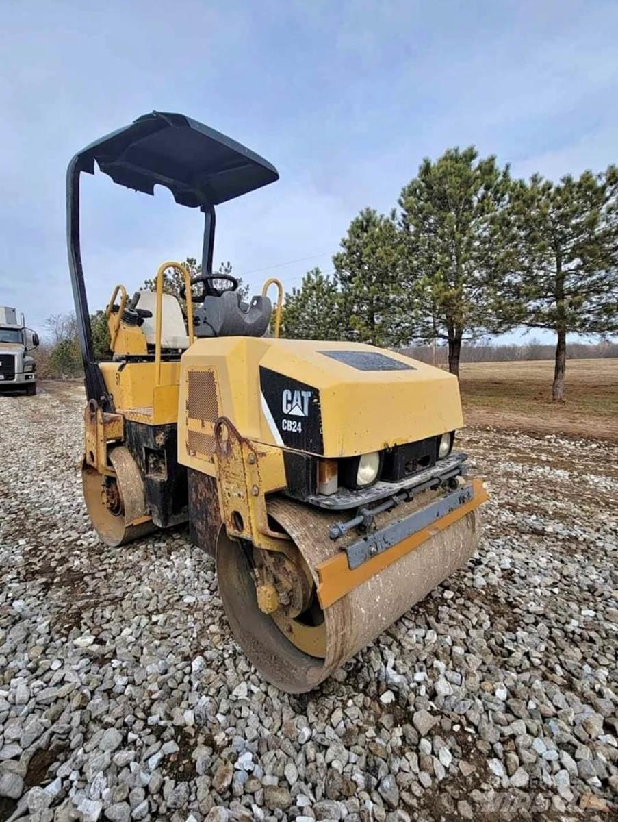 CAT CB24 Rulli monotamburo