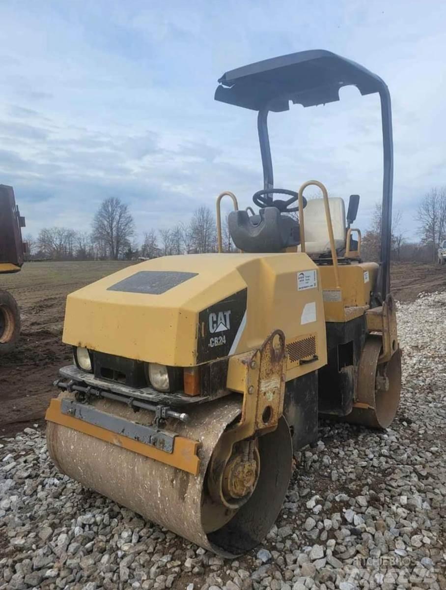 CAT CB24 Rulli monotamburo