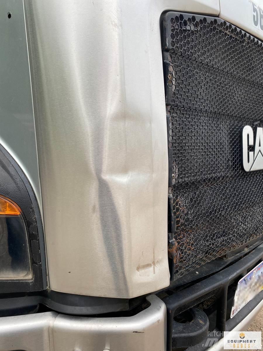 CAT CT660 Camion ribaltabili