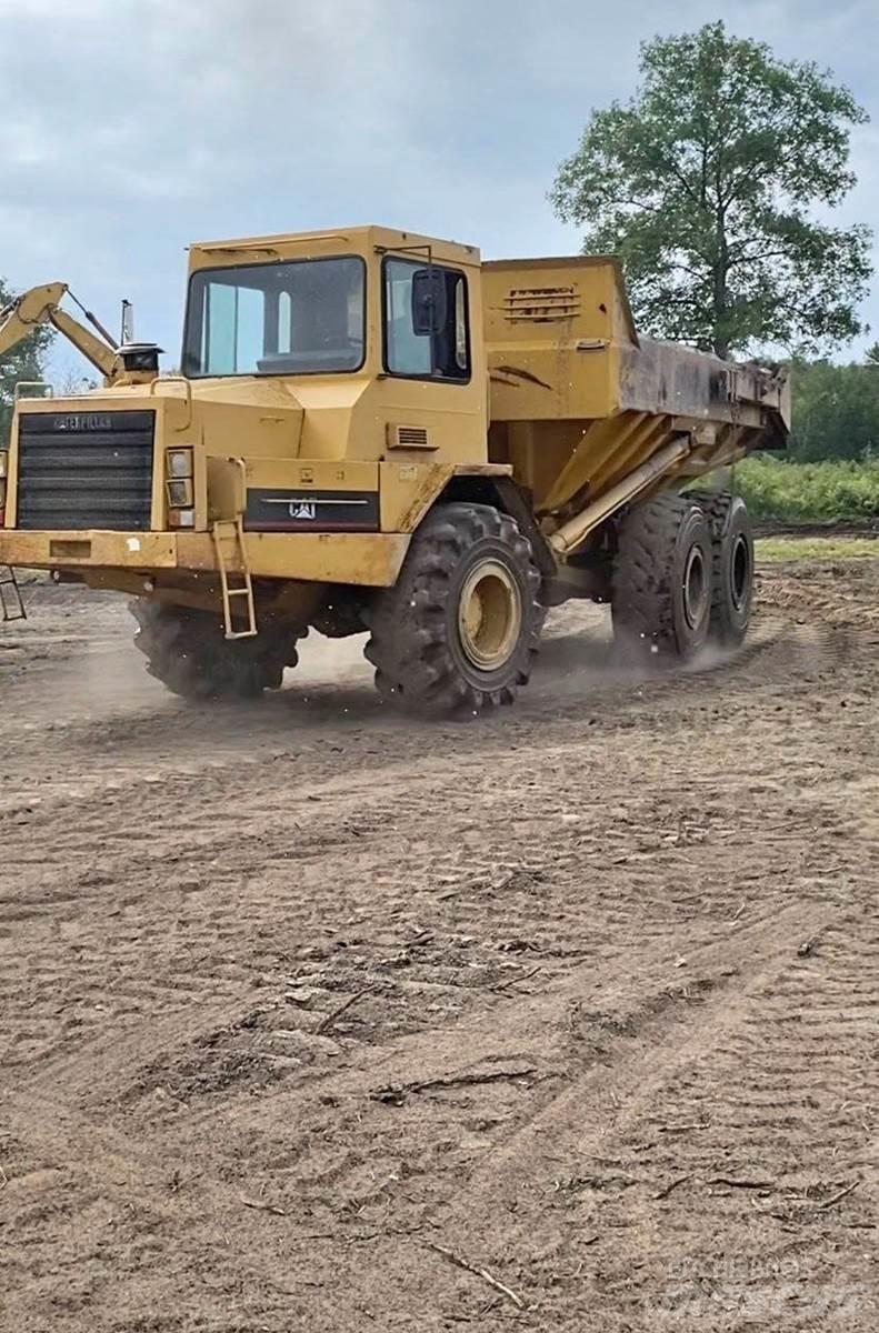 CAT D250B Dumpers articolati