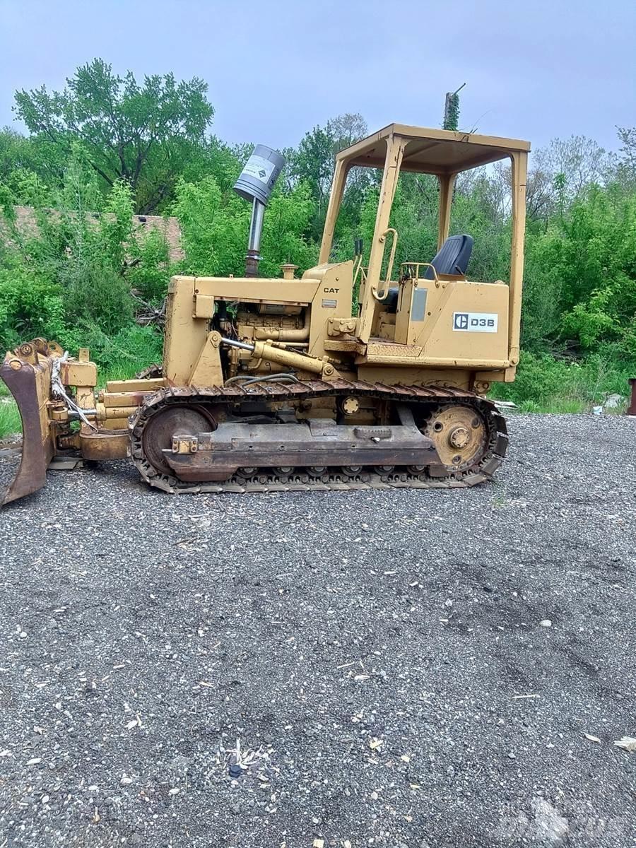 CAT D3B Dozer cingolati