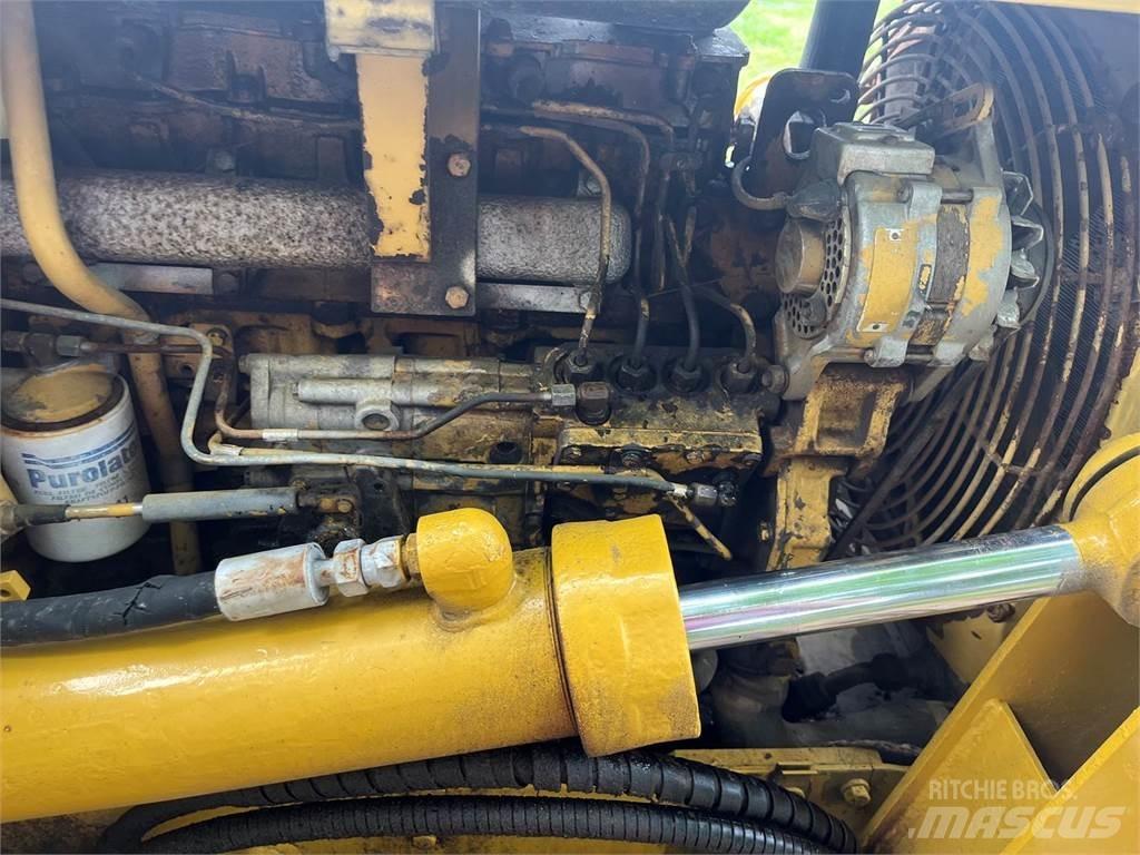 CAT D3B Dozer cingolati