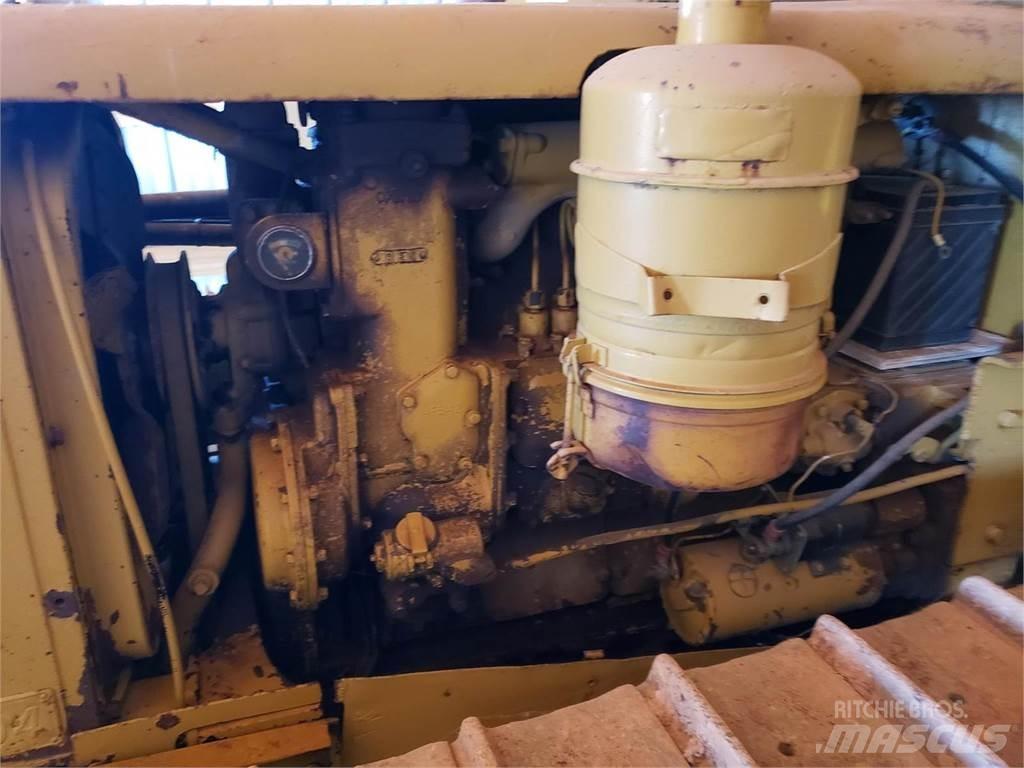 CAT D4 Posatubi cingolati