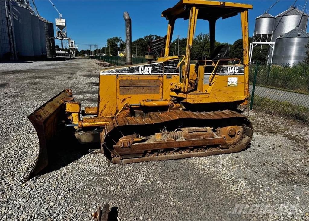 CAT D4C Dozer cingolati