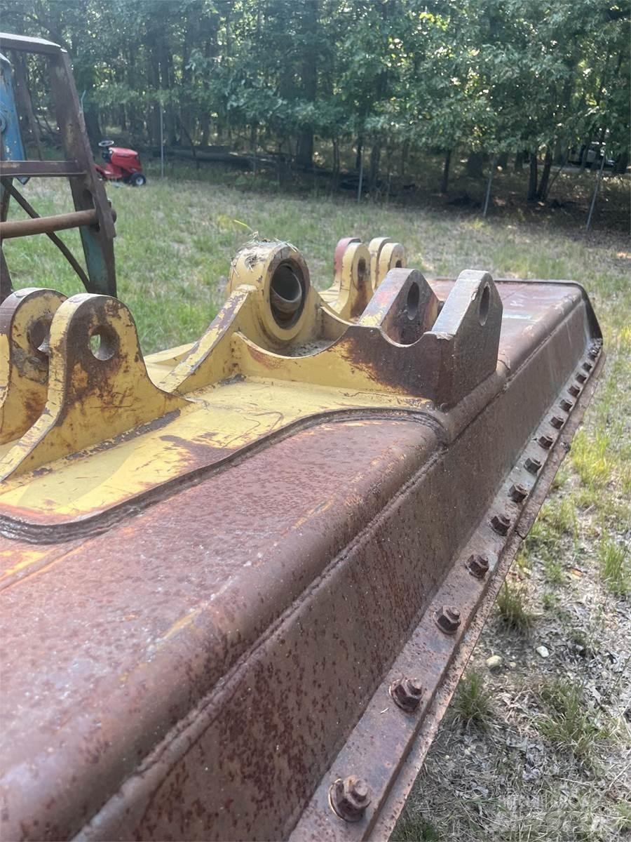 CAT D5M Lame