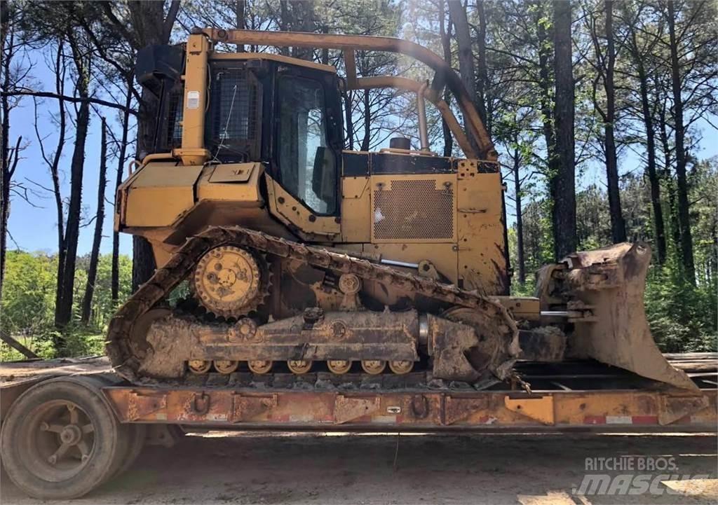 CAT D5M Dozer cingolati