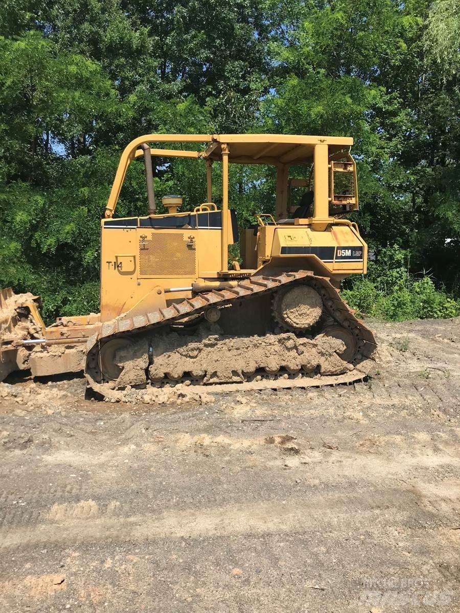 CAT D5M Dozer cingolati