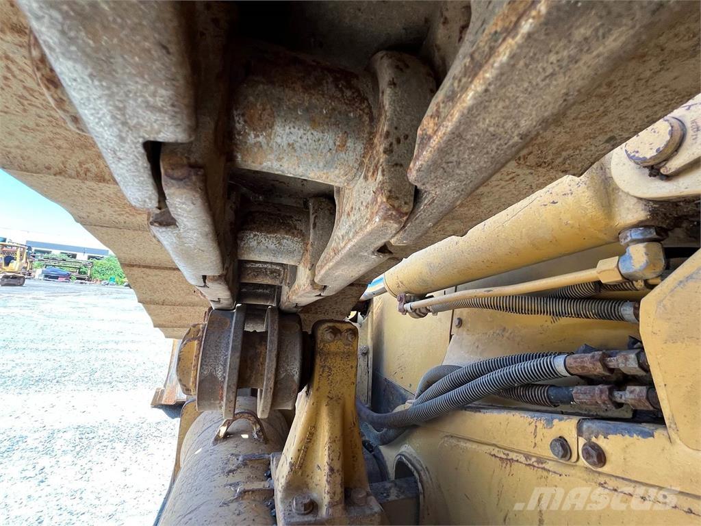 CAT D5N Dozer cingolati