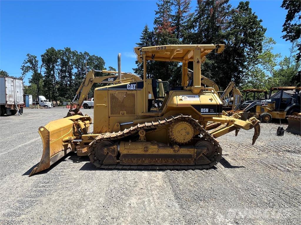 CAT D5N Dozer cingolati