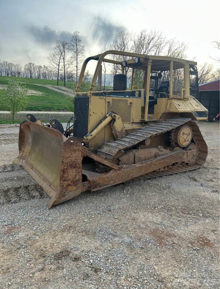 CAT D6M XL Dozer cingolati