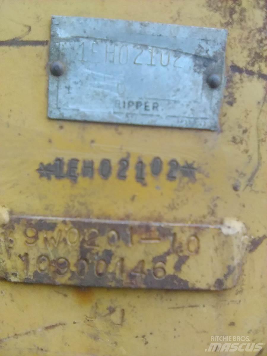 CAT D6R Scarificatori