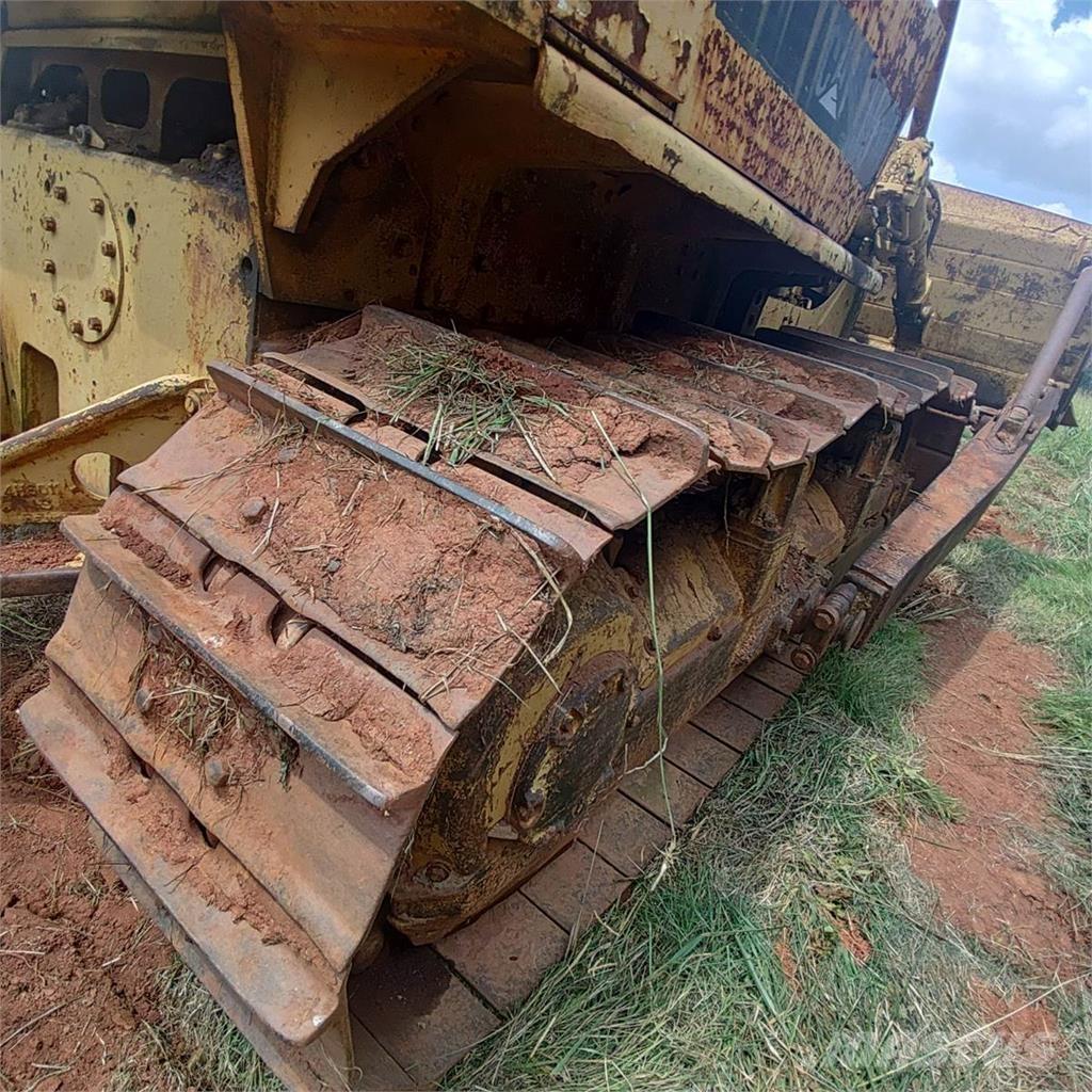 CAT D7E Dozer cingolati