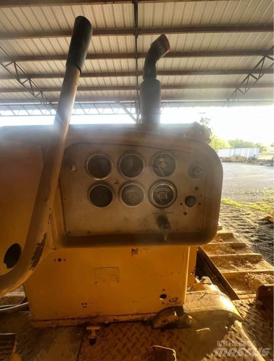 CAT D8H Dozer cingolati