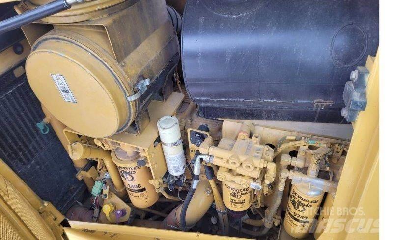 CAT D8T Dozer cingolati