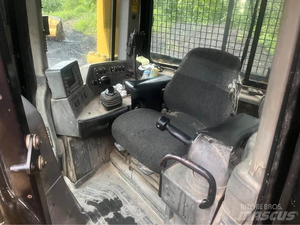 CAT D8T Dozer cingolati