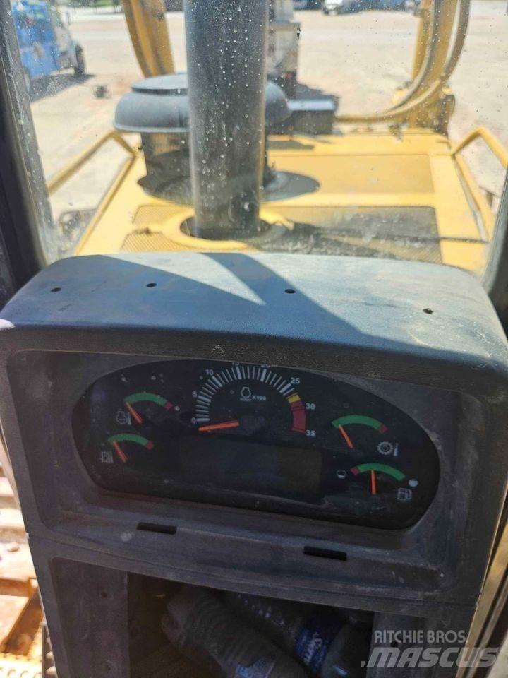 CAT D8T Dozer cingolati