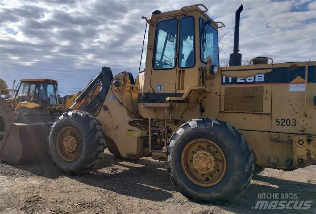 CAT IT28B Pale gommate