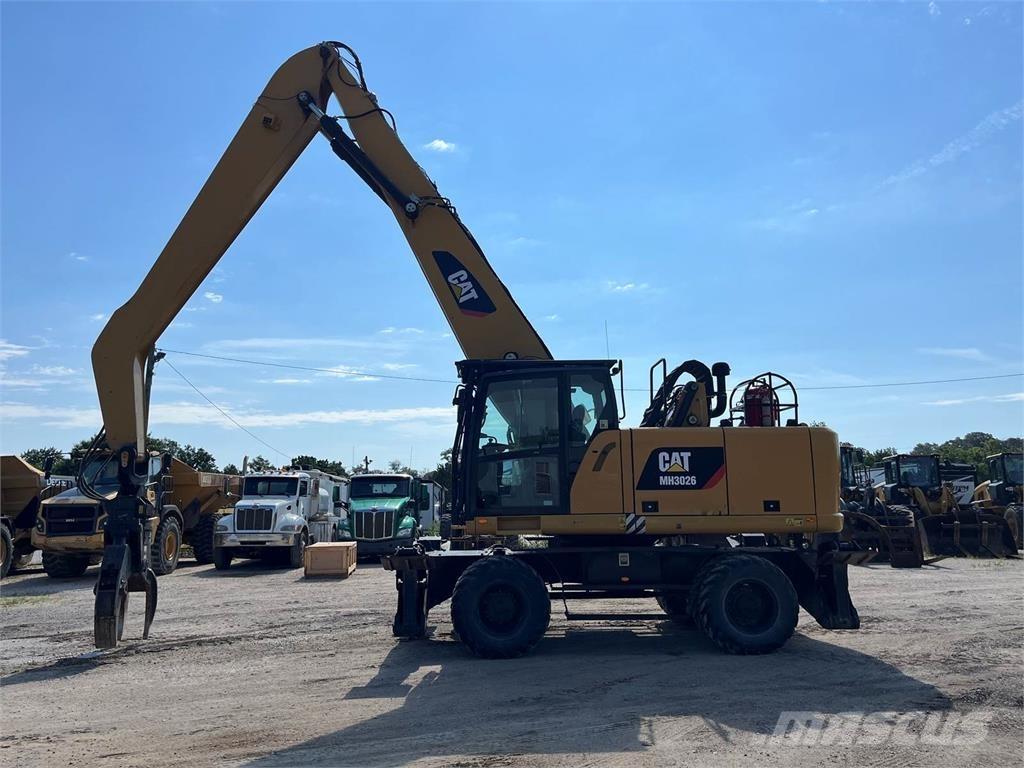CAT MH3026 Escavatori da demolizione