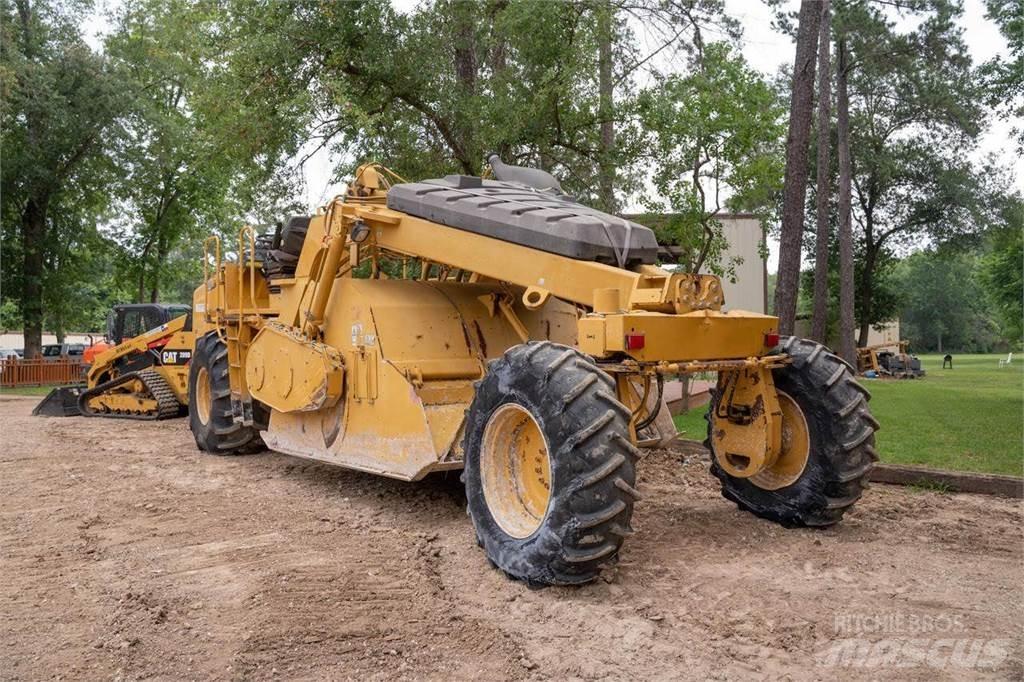 CAT RM300 Compattatori da suolo