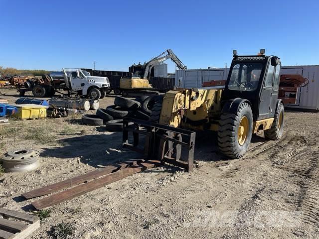 CAT TH83 Sollevatori telescopici