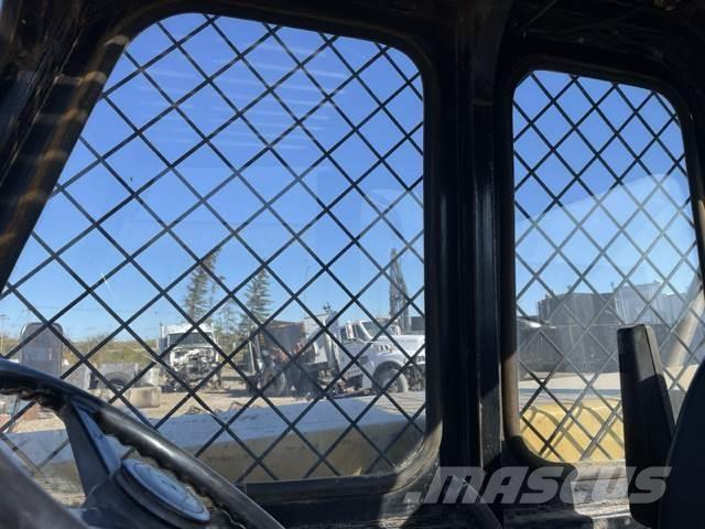 CAT TH83 Sollevatori telescopici