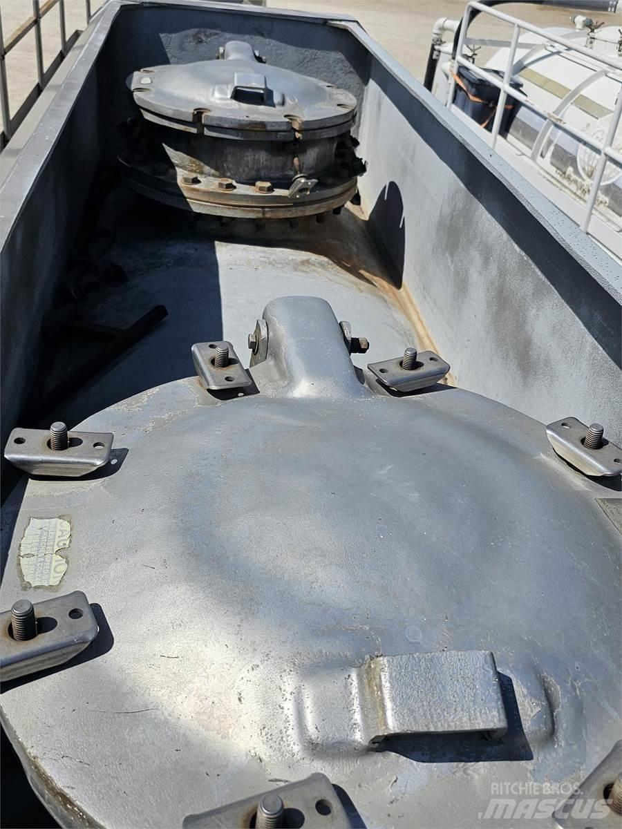  Comptank Rimorchi cisterna