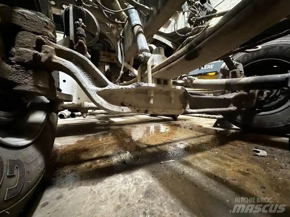  Dana 367 Assi
