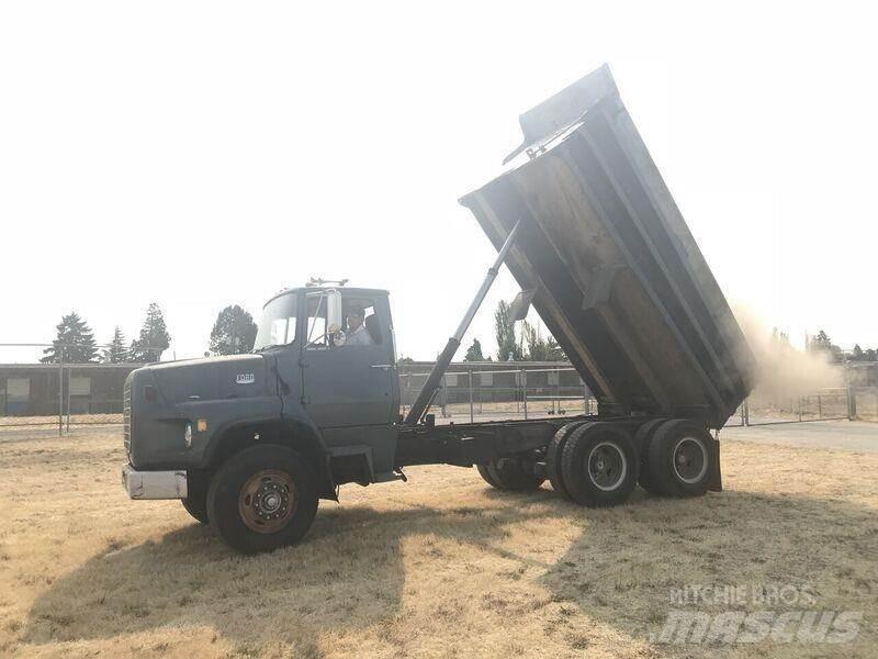 Ford 8000 Camion ribaltabili