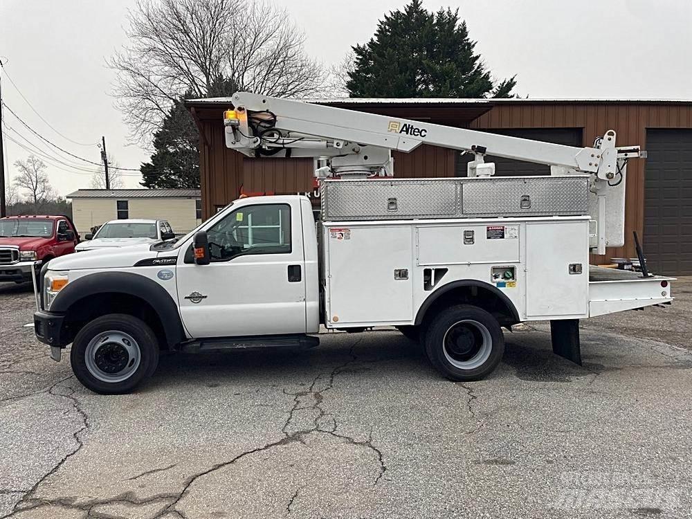 Ford F-450 Piattaforme autocarrate