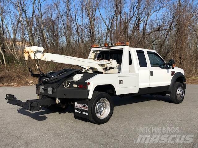 Ford F-550 Carroattrezzi
