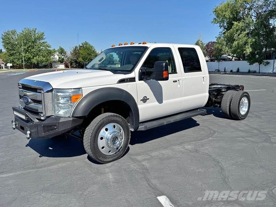 Ford F-550 Autocabinati