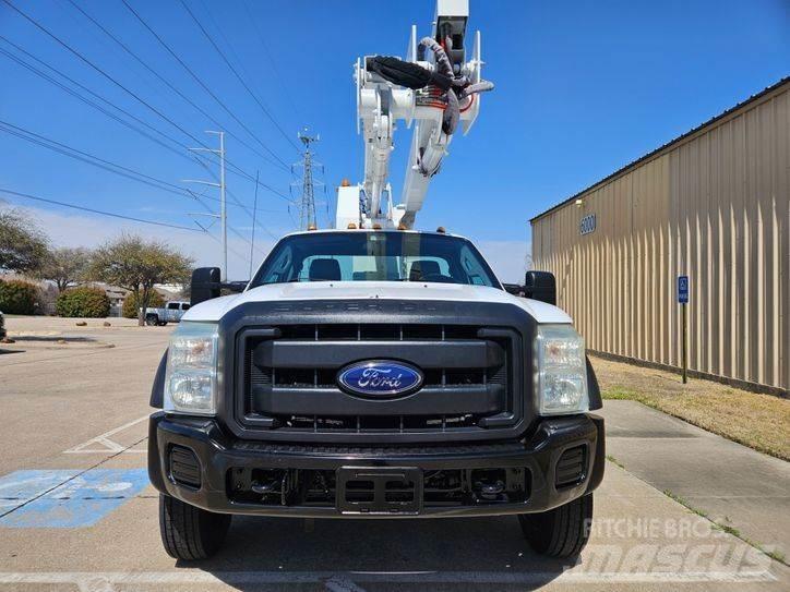 Ford F - 550 Piattaforme autocarrate