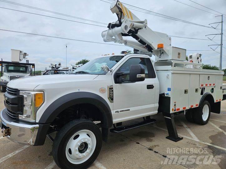 Ford F-550 Piattaforme autocarrate