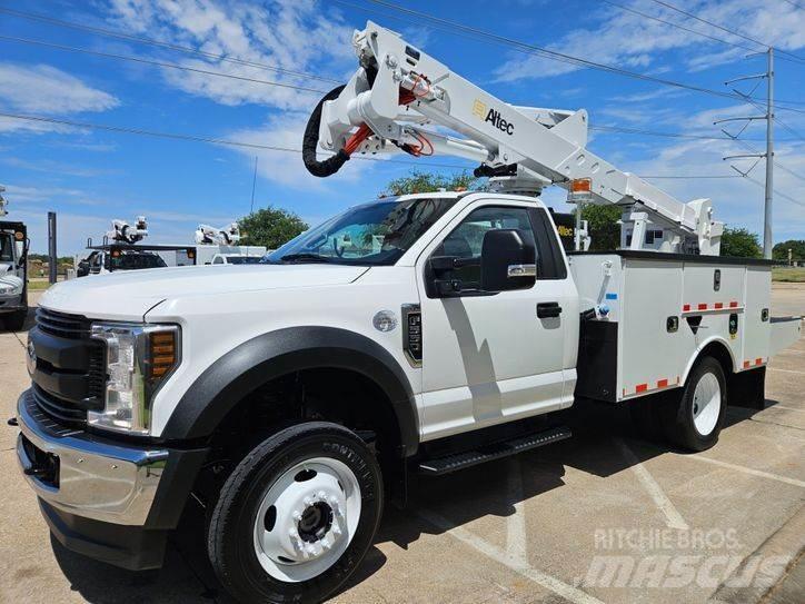 Ford F-550 Piattaforme autocarrate
