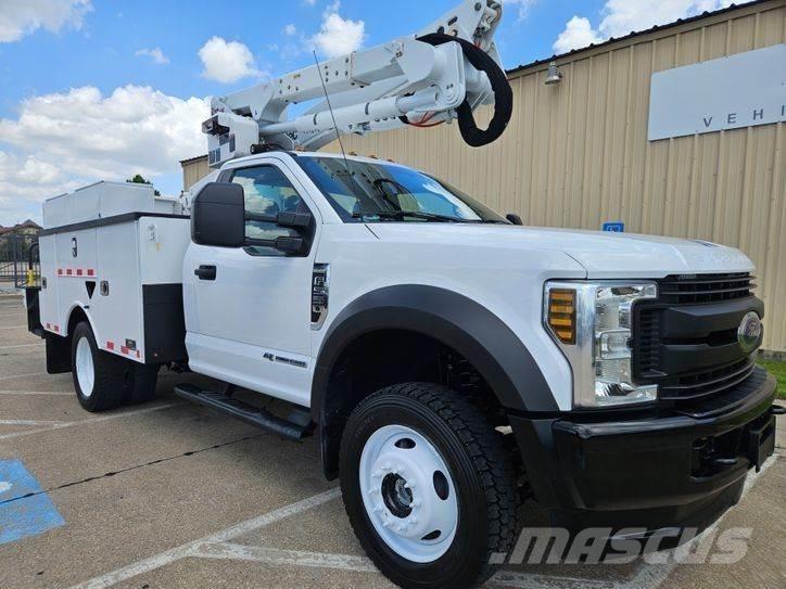 Ford F-550 Piattaforme autocarrate