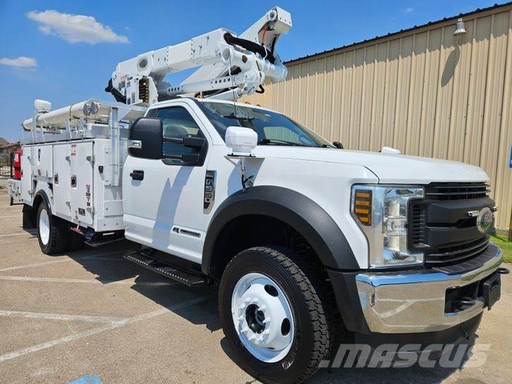 Ford F-550 Piattaforme autocarrate