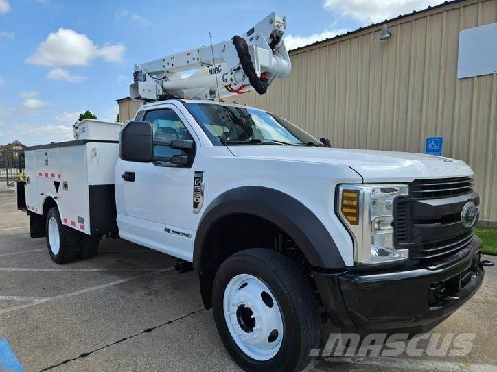 Ford F-550 Piattaforme autocarrate